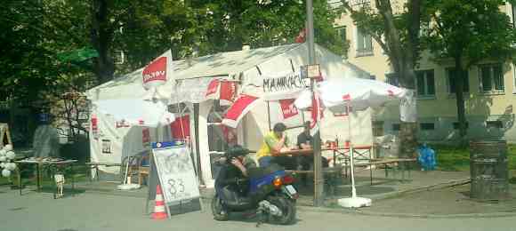 Dauermahnwache Überblick Mahnwache